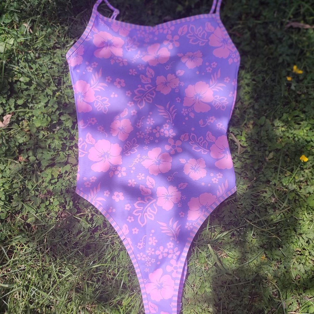 Kulani Kinis hibiscus one piece
